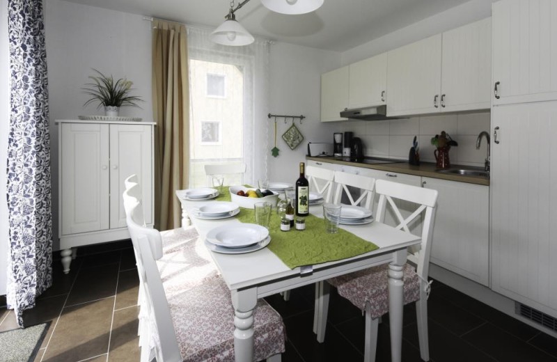 stilvolles Ferienhaus mit offener Wohnküche