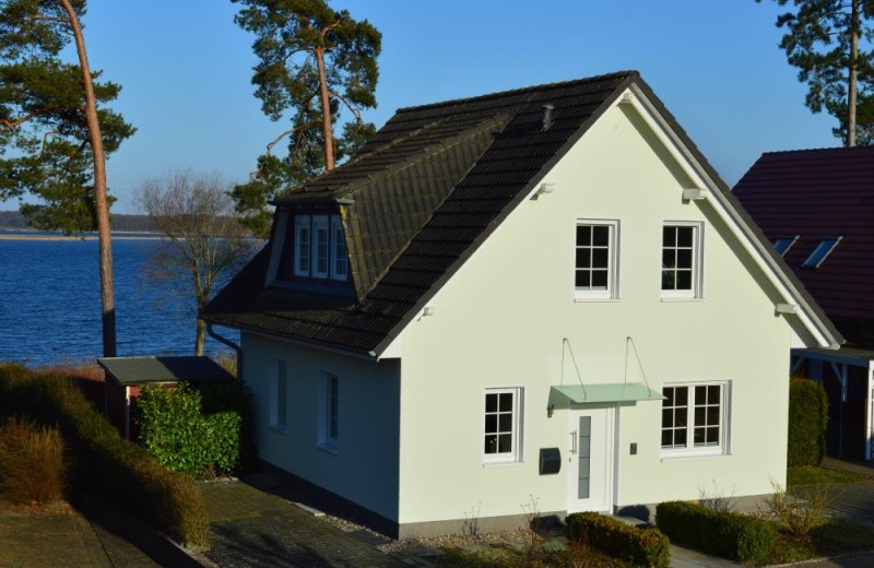 Ferienwohnung mit Balkon direkt an der Müritz