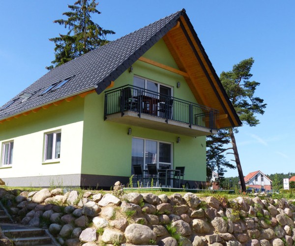 U 13 EG - Ferienwohnung mit Terrasse