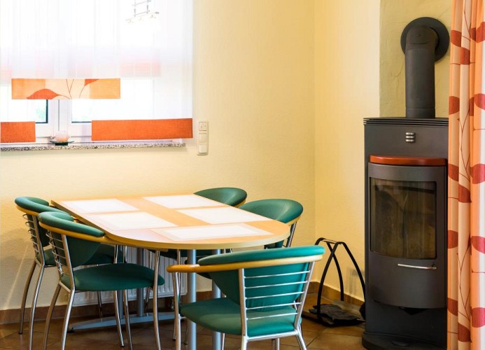 3 Erdgeschoss EG + UG Ferienwohnung über 2 Etagen