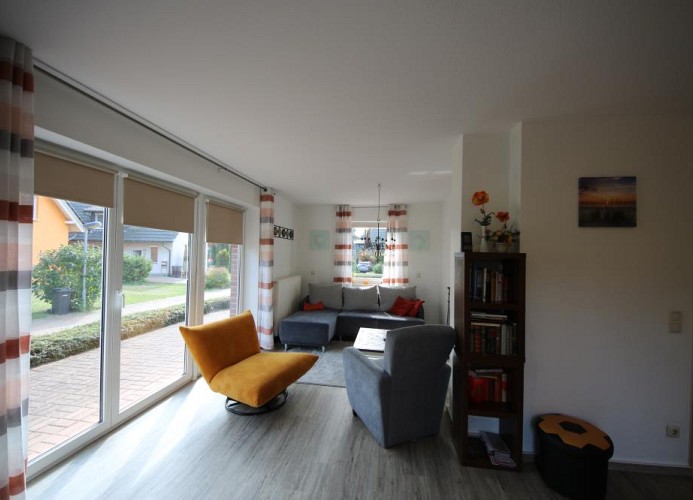 25 - Ferienhaus mit Terrasse und Kamin