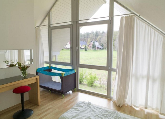 Schlafzimmer mit viel Platz