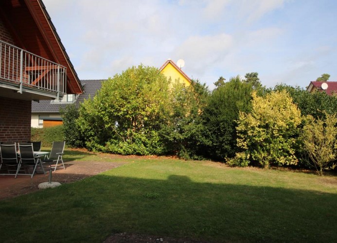 25 - Ferienhaus mit Terrasse und Kamin