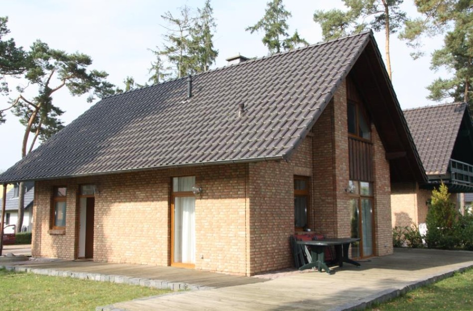 17 - Ferienhaus mit Terrasse u. Seeblick