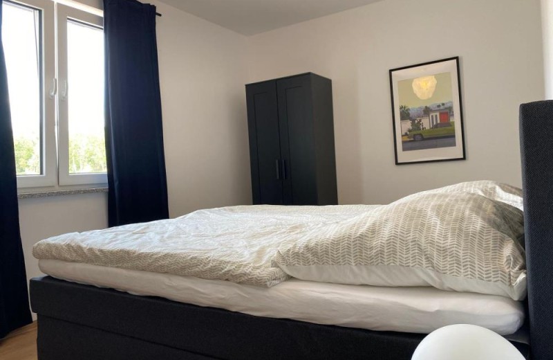 schönes Doppelbettzimmer für erholsame Träume