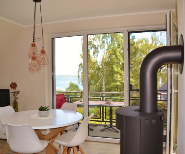 U 17 OG - Ferienwohnung mit Balkon, Kamin u. Seeblick