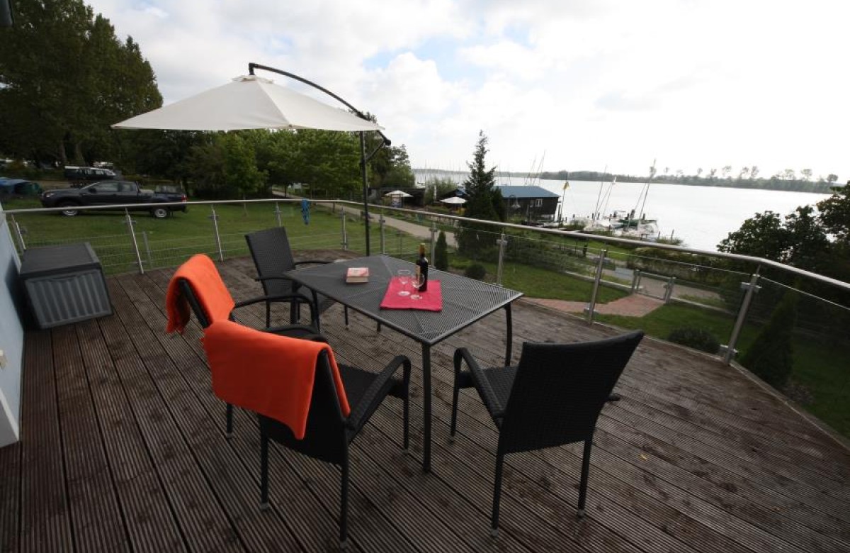 wunderschöne Ferienwohnung mit Seeblick