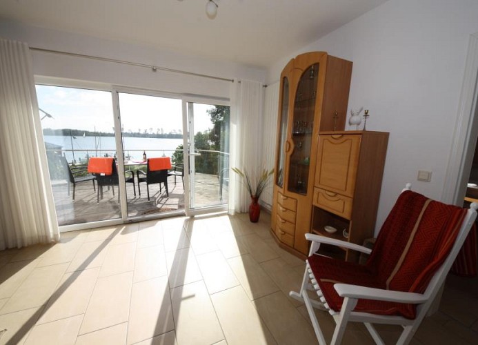helle, freundliche Ferienwohnung