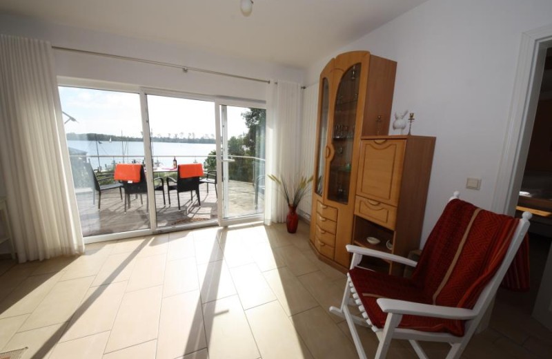 helle, freundliche Ferienwohnung