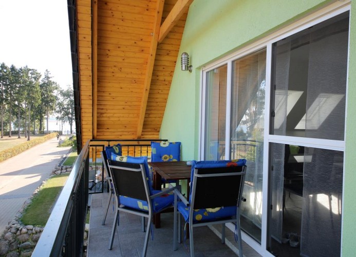 Balkon mit Platz für die ganze Familie