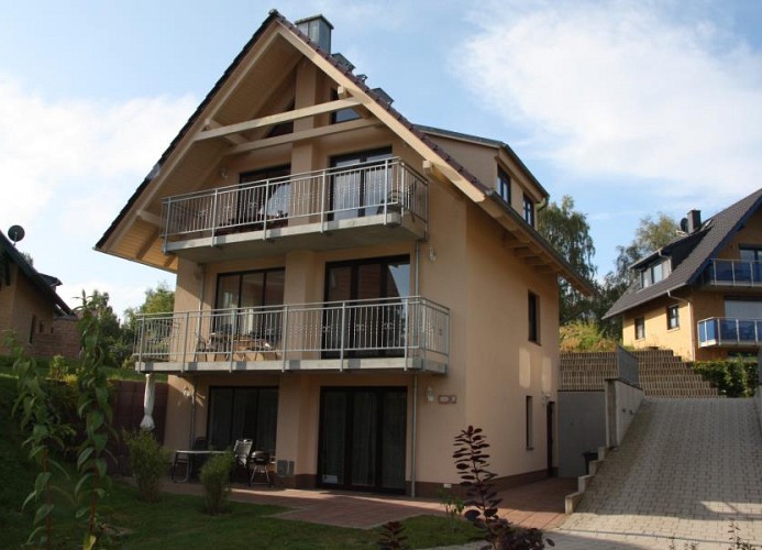 Verbringen Sie Ihren Urlaub in dieser schönen Wohnung im Obergeschoss!