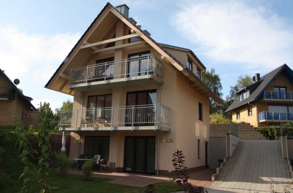 U 8 OG - Ferienwohnung mit Balkon