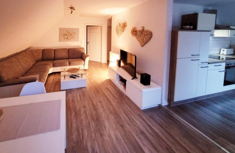 moderne Ferienwohnung im Obergeschoss