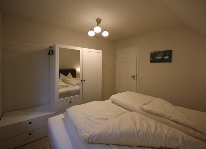 Doppelbettzimmer - großzügiger Kleiderschrank