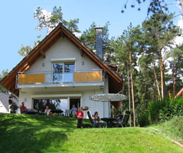 3 EG + UG Ferienwohnung über 2 Etagen