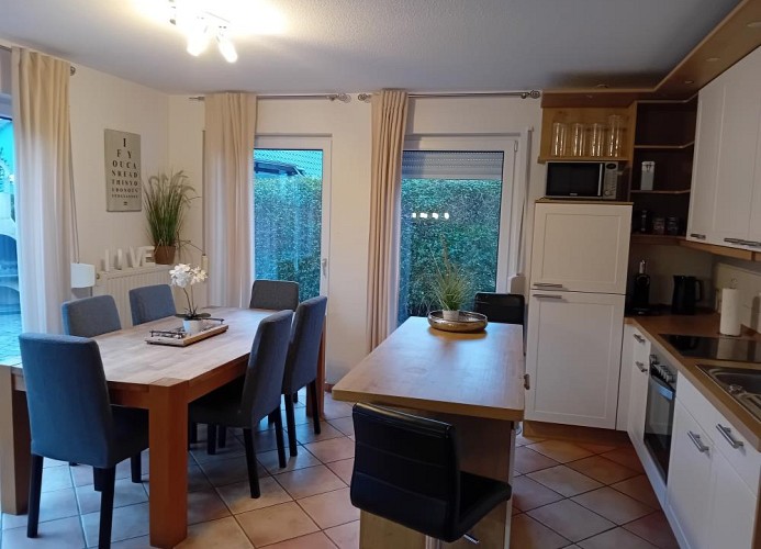 29 - Ferienhaus mit Terrasse