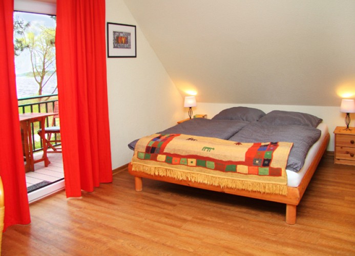 Doppelzimmer mit direktem Zugang zum Balkon