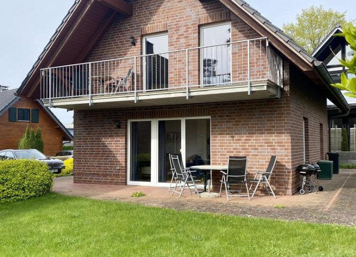 26 - Ferienhaus mit Terrasse u.Kamin