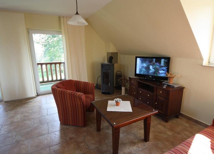 helle Wohnung mit direktem Balkonzugang vom Wohnbereich