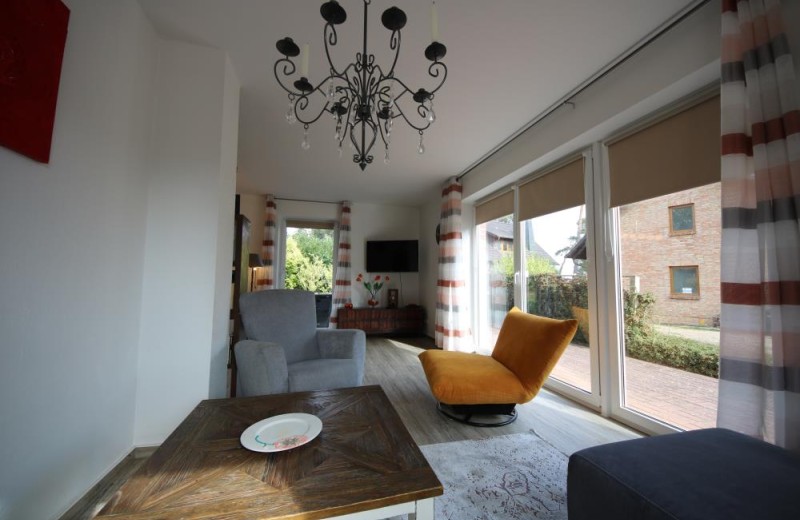 25 - Ferienhaus mit Terrasse und Kamin