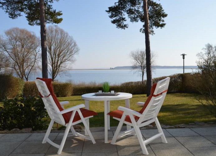 Terrasse mit Seeblick