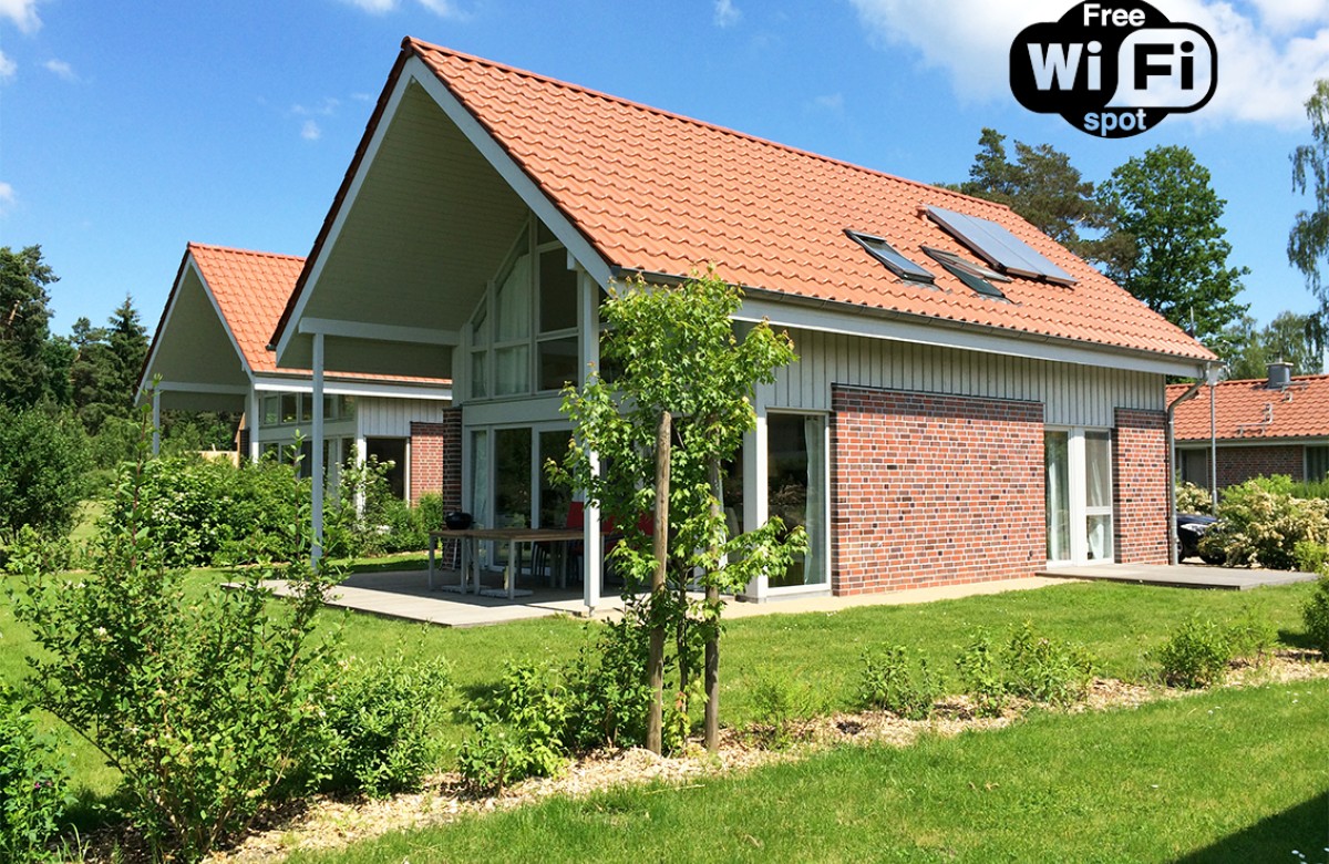 traumhaftes Ferienhaus mit Kamin und herrlichem Wiesenblick