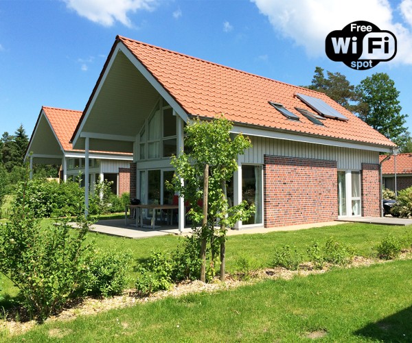 W 9 - Ferienhaus mit Terrasse und Kamin