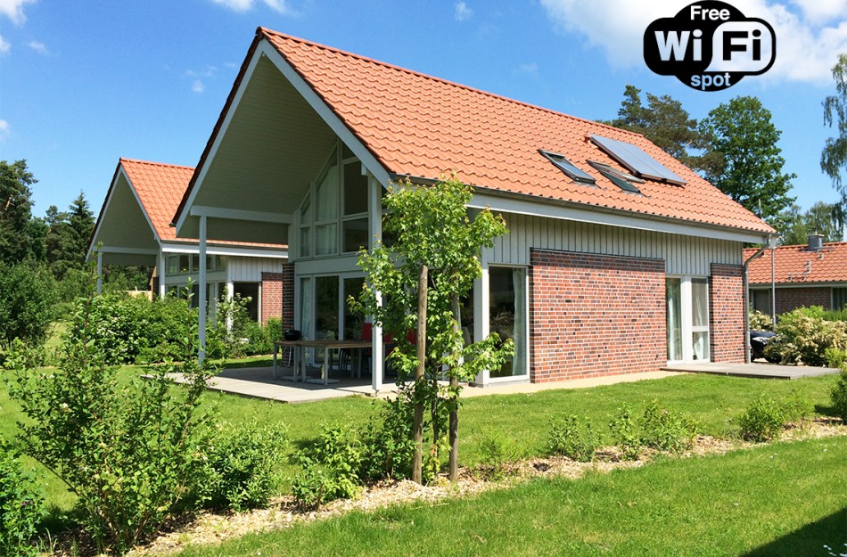 W 9 - Ferienhaus mit Terrasse und Kamin