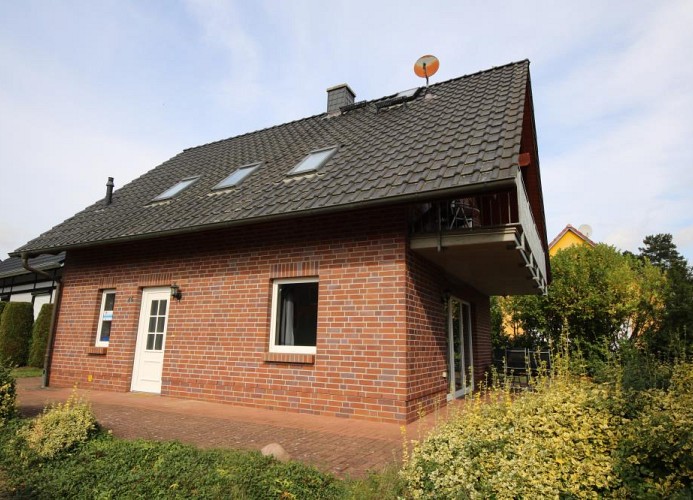 26 - Ferienhaus mit Terrasse u.Kamin