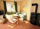 gemütliches Wohnzimmer mit Kamin