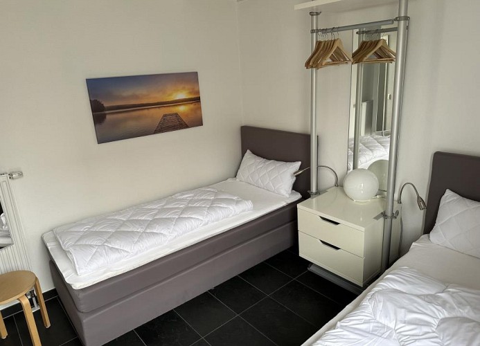 gemütliches Schlafzimmer mit zwei Einzelbetten - ideal für Geschwister!